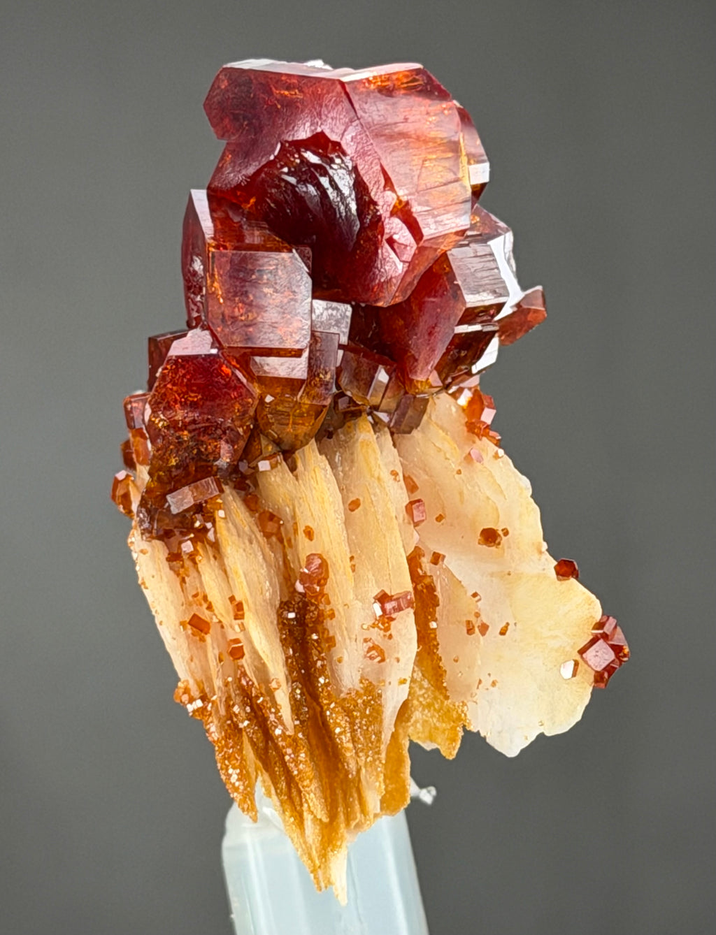 Vanadinite with Barite in perfect Conditions -Vanadinite lovers -
